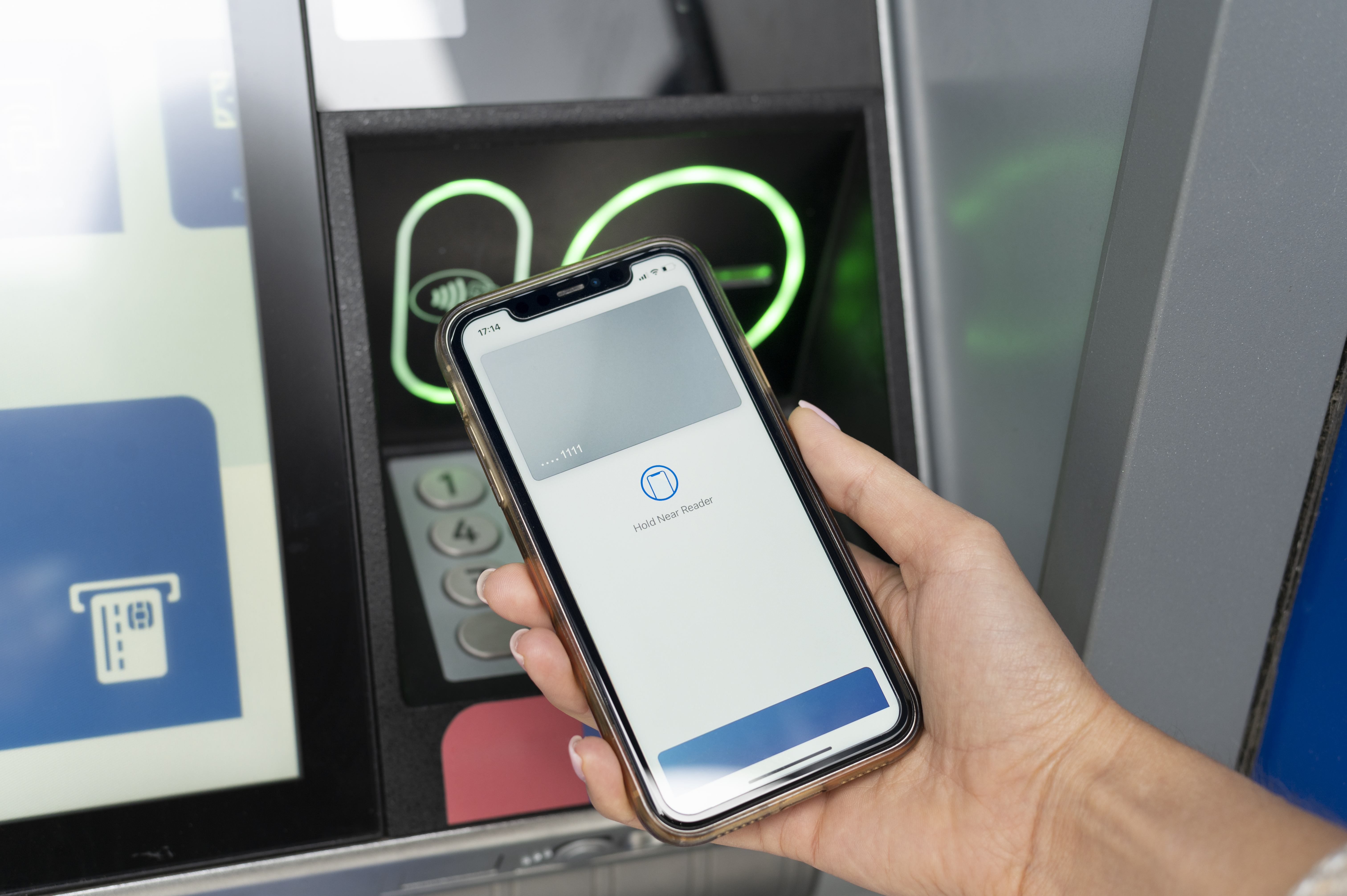 Micro ATM vs Traditional ATM: Which...